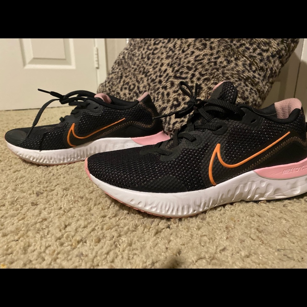 Nike womens running shoes